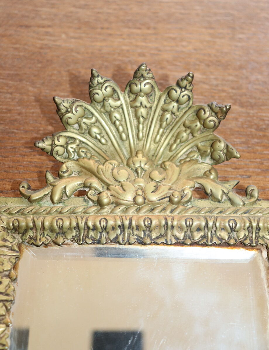 Paire de miroirs biseautés en bronze louis XIV