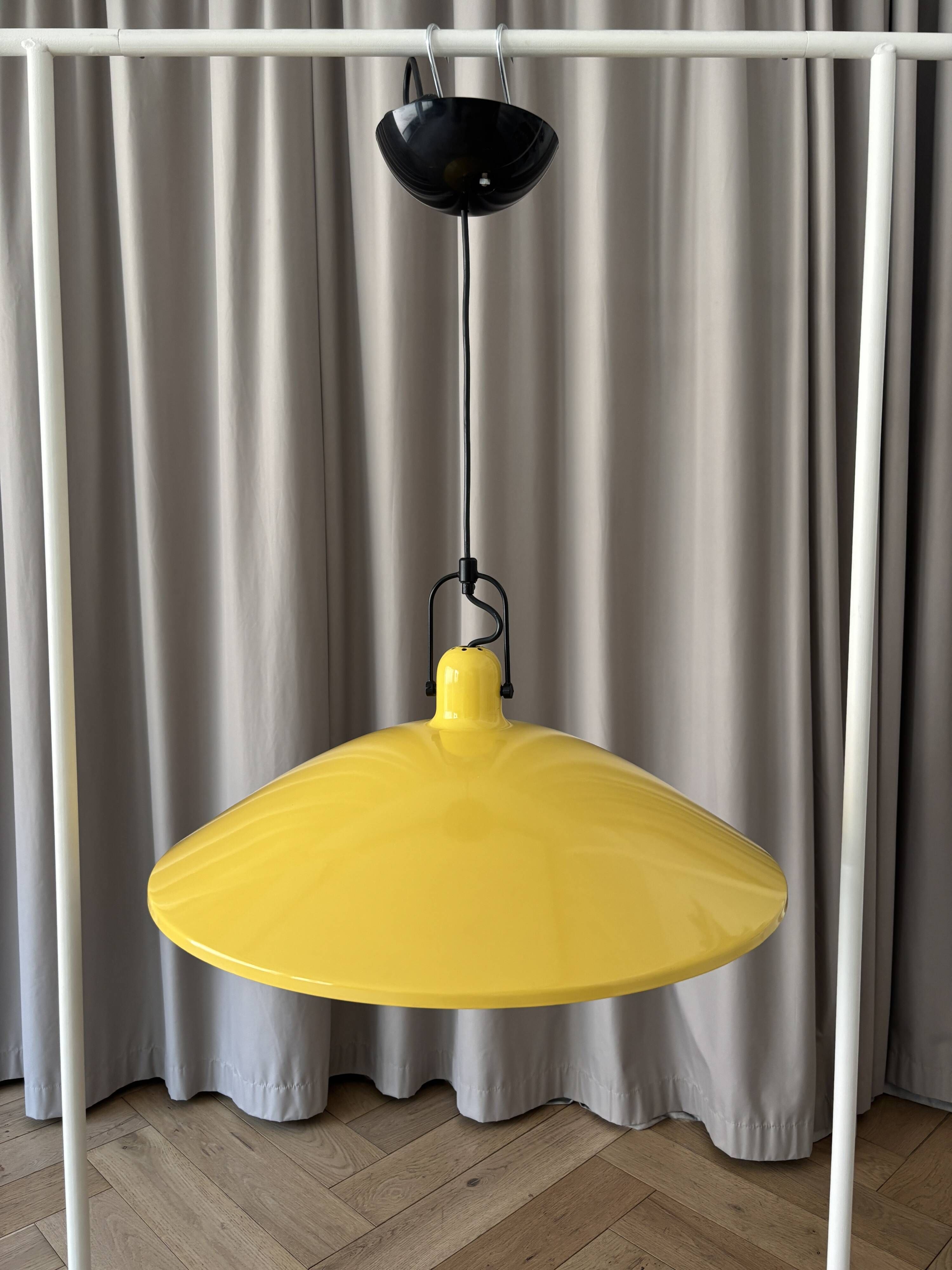 Martinelli Luce “Lampara” 1849 pendant lamp by Elio Martinelli – rare yello