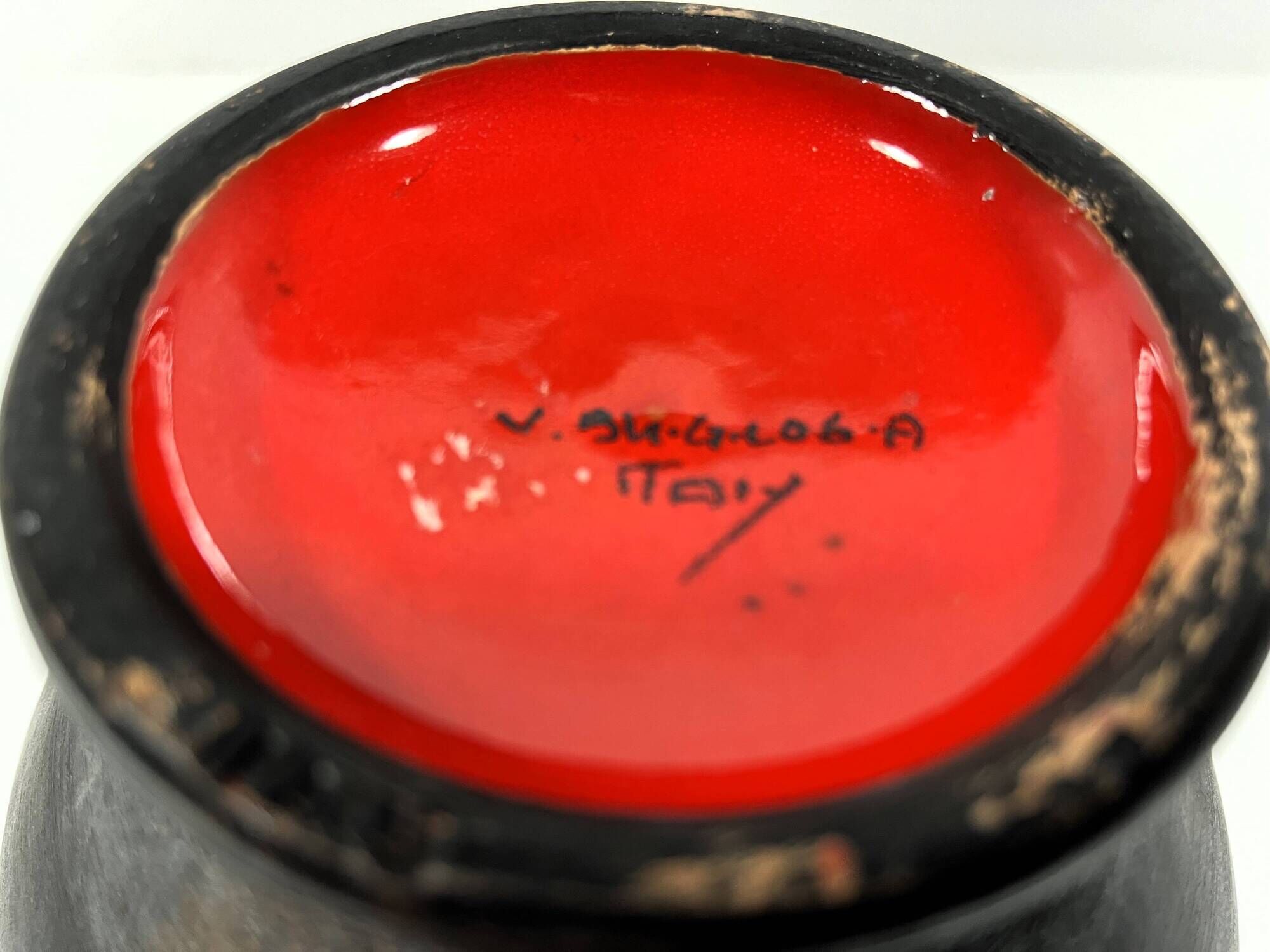 Alvino Bagni pottery vase Tulipani Rossi, Italy