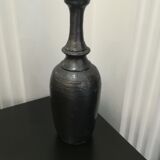 Vase en terre cuite émaillée noire, signé Jean Marais