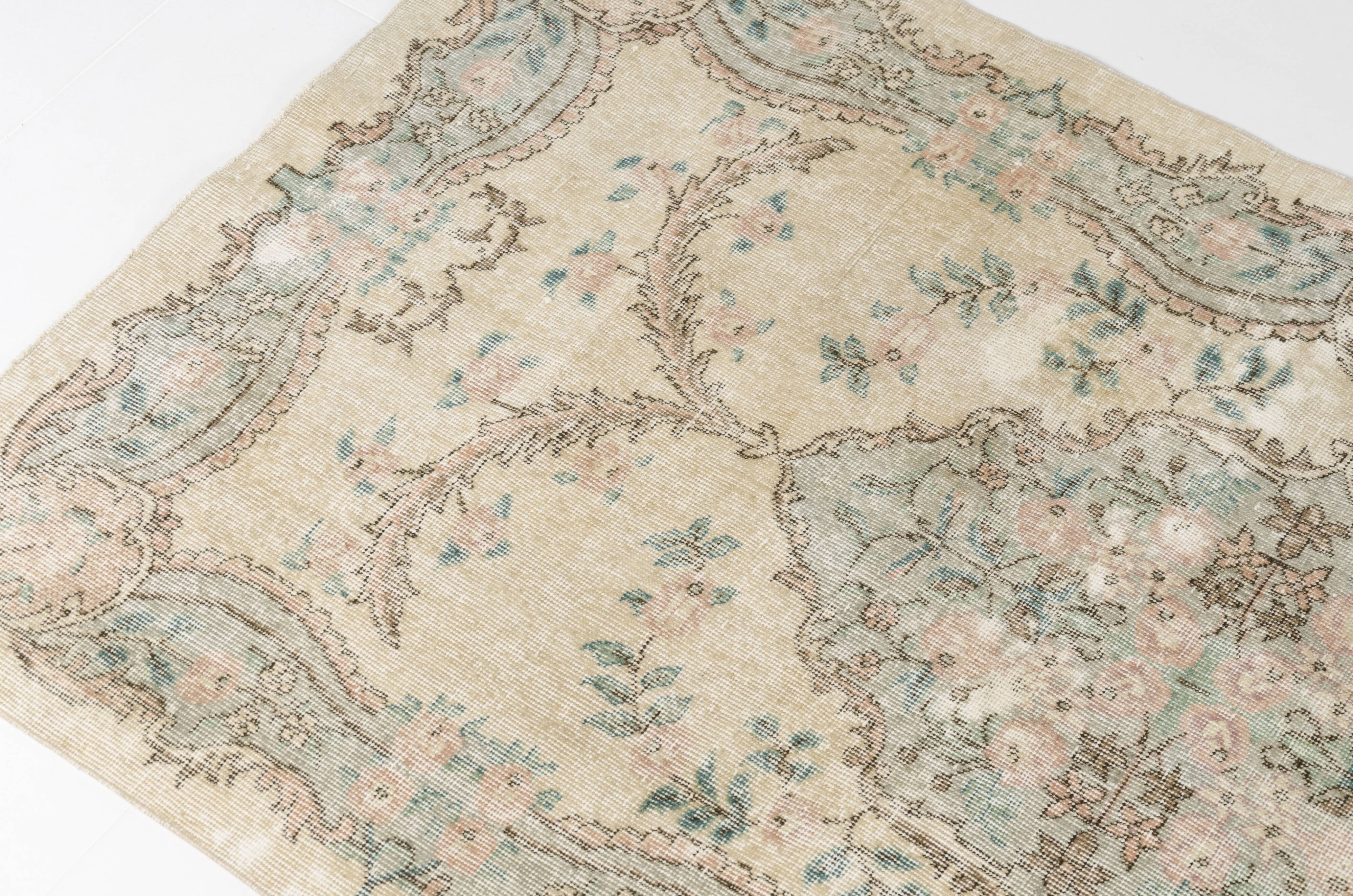 Geometric Oushak Floral Carpet