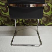 Art Collection vintage leather armchair
