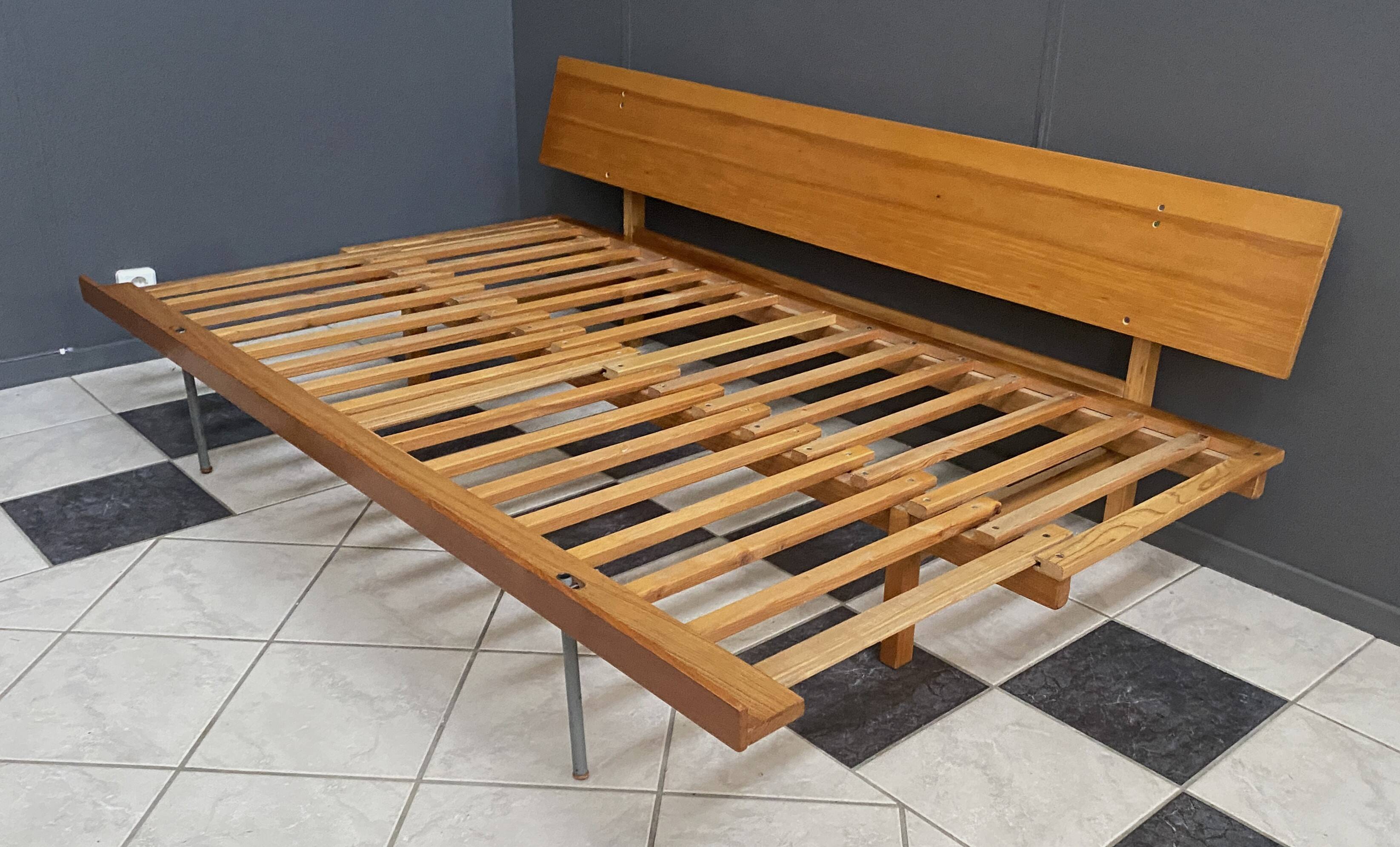 Grey Daybed by Drevotex 1970s