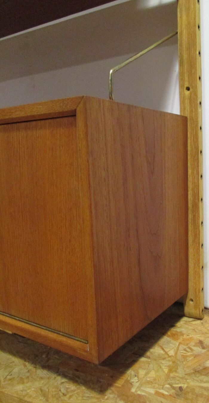 Poul Cadovius system library