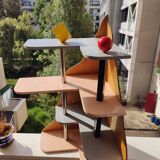 Memphis style designer corner shelf (80s)