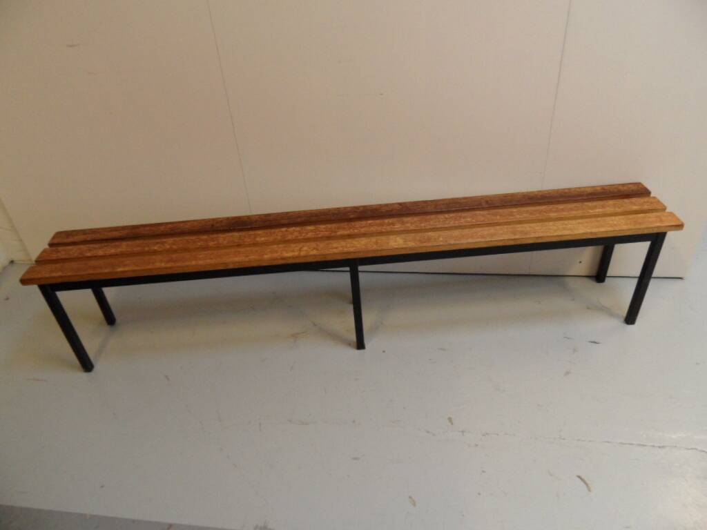 Banc d'école vintage
