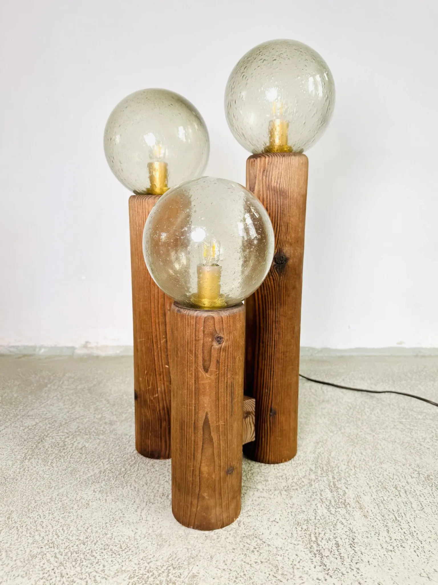 Lampe de table modèle 19 par Temde Leuchten, Suisse, années 1960.