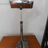 Articulated arm desk lamp