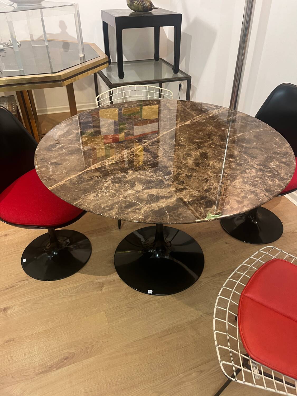 SAARINEN TABLE BROWN MARBLE EMPERADOR KNOLL