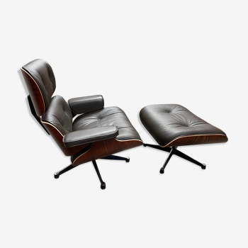 Lounge chair & ottoman Charles & Ray Eames 1956