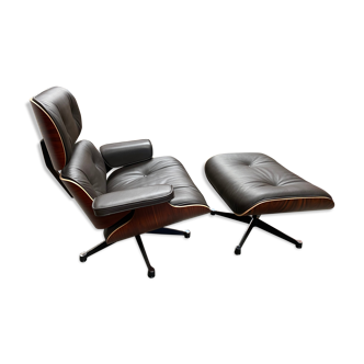 Lounge chair & ottoman Charles & Ray Eames 1956