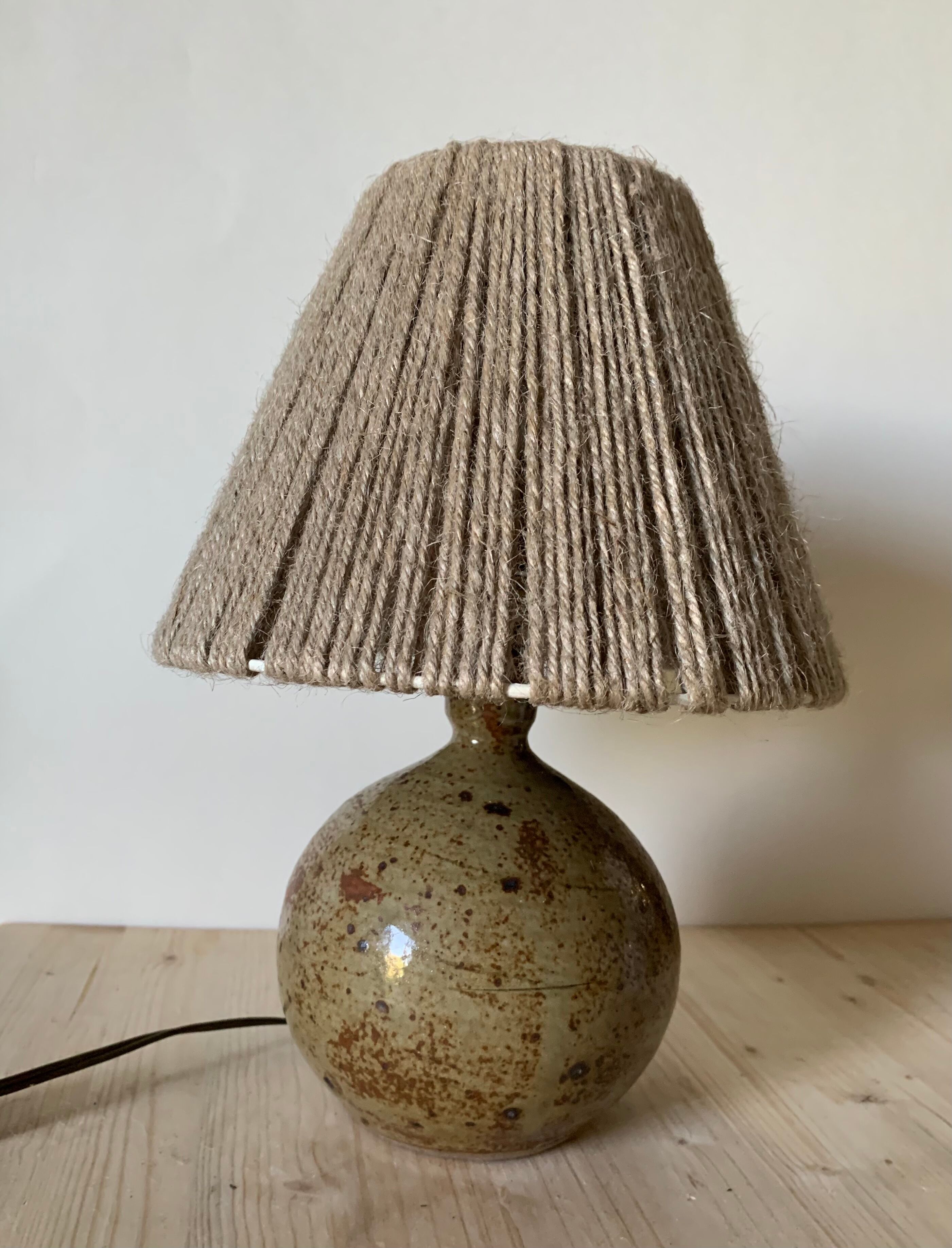 Lamp sandstone pyrite