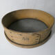 Ancien tamis en bois vintage art populaire