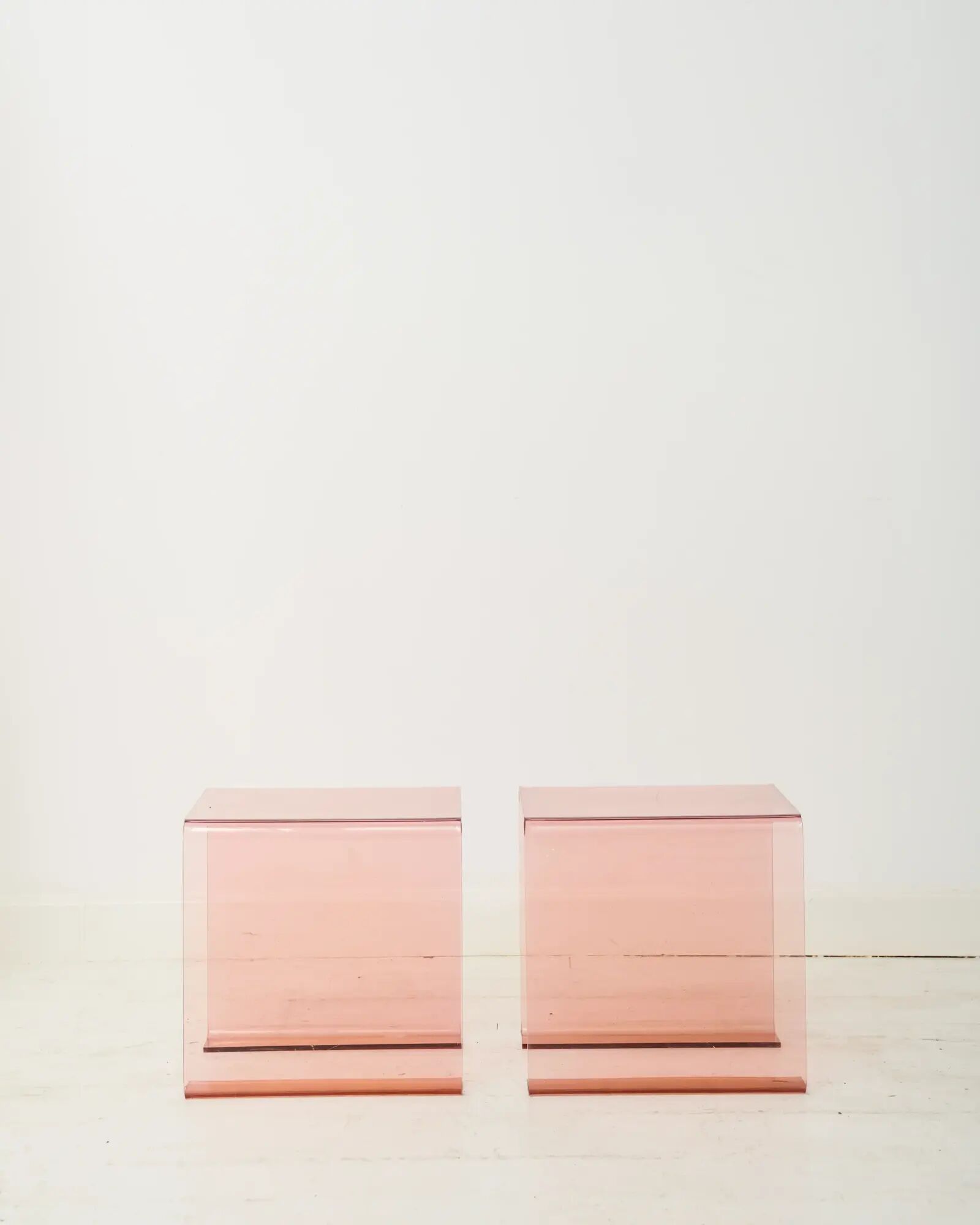 Pair of pink side tables, designed by Roche Bobois, 1970s.