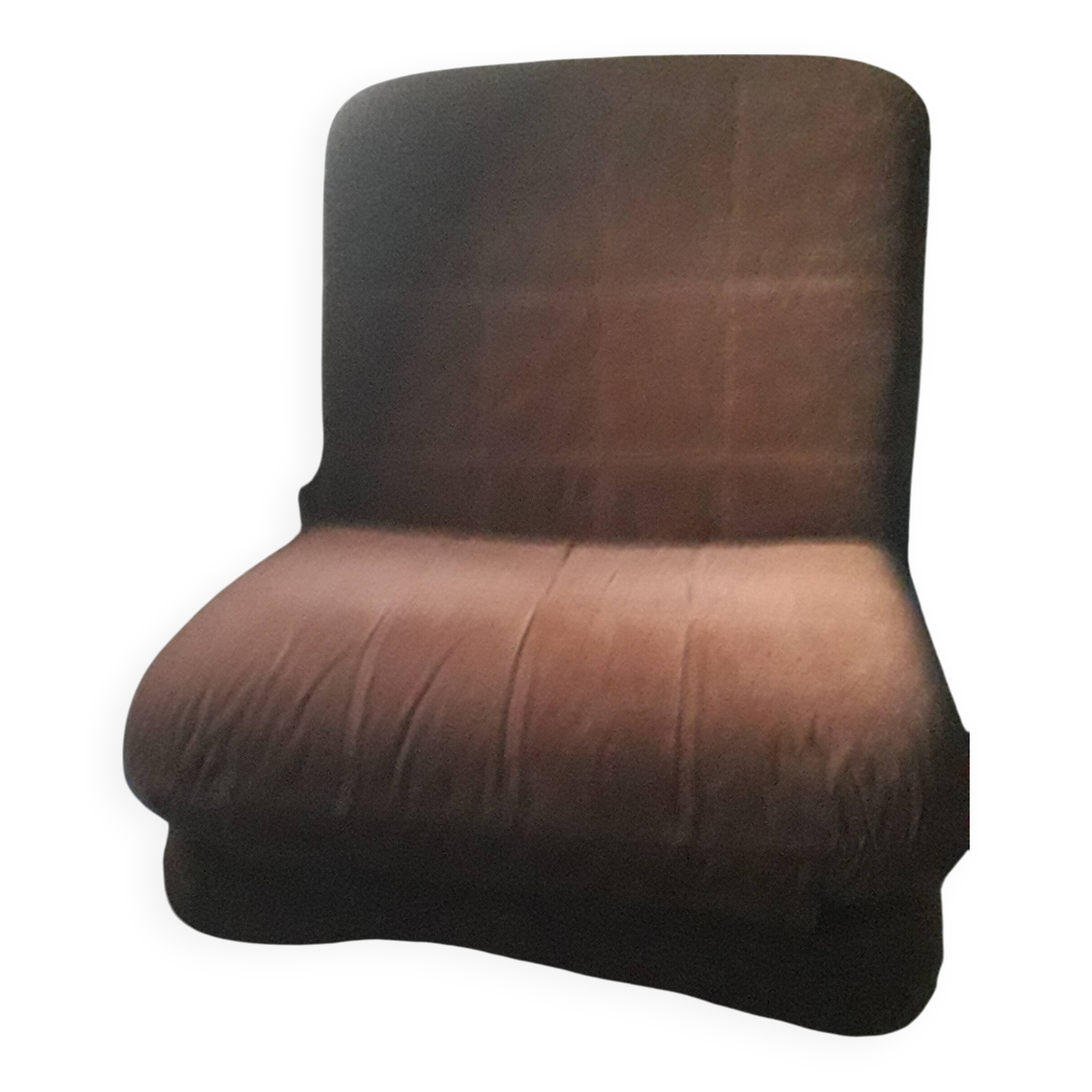 Vintage armchair with Italian design