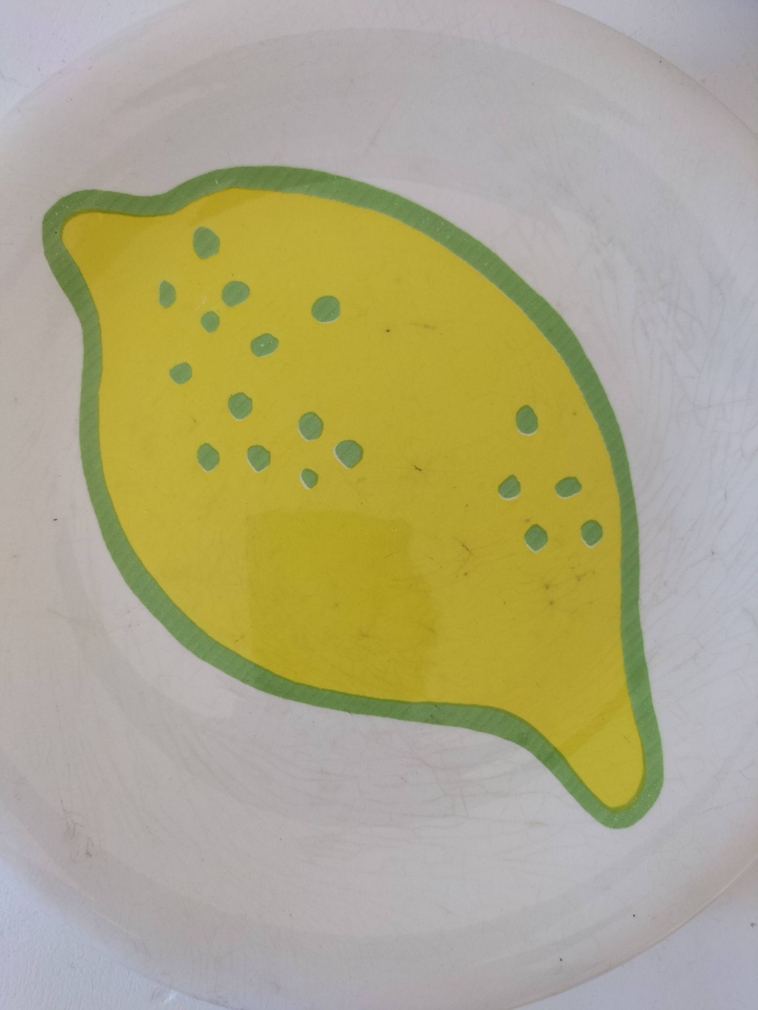4 vintage Italian lemon and orange pop pattern plates
