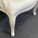 Fauteuil cabriolet de style Louis XV moderne