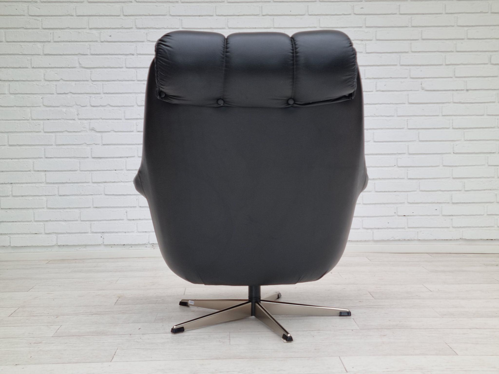Fauteuil en cuir pivotant danois vintage