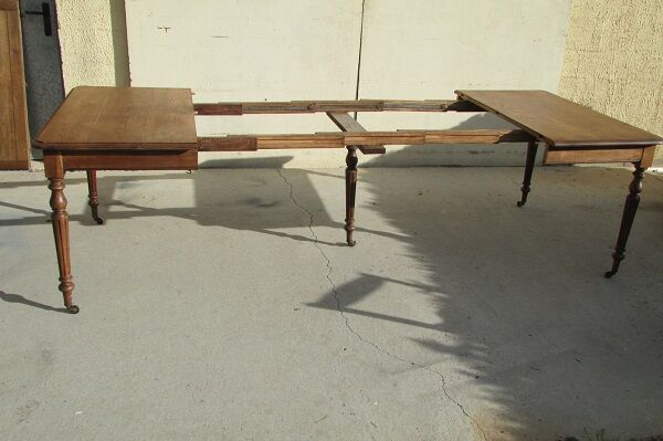 Old dining table opening 5 feet