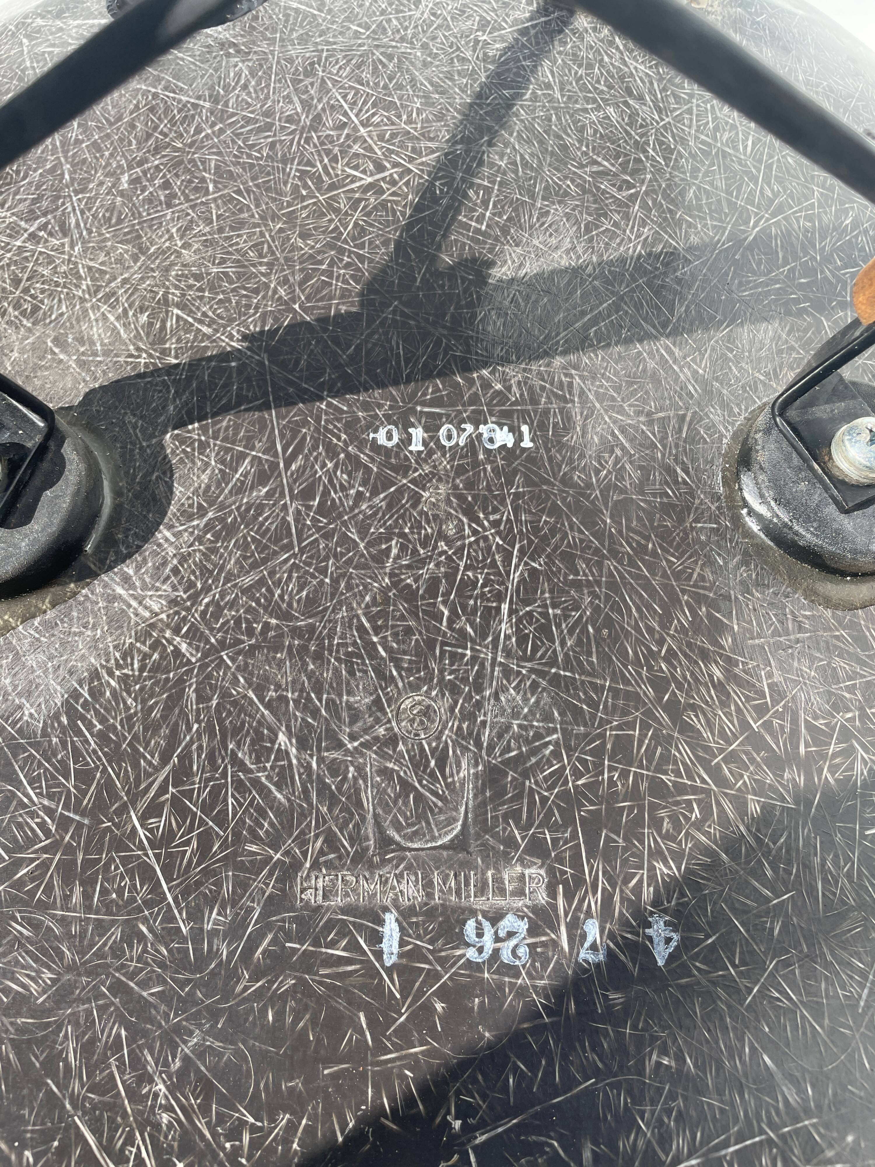 DSW CHAIR - RAY & CHARLES EAMES - HERMAN MILLER