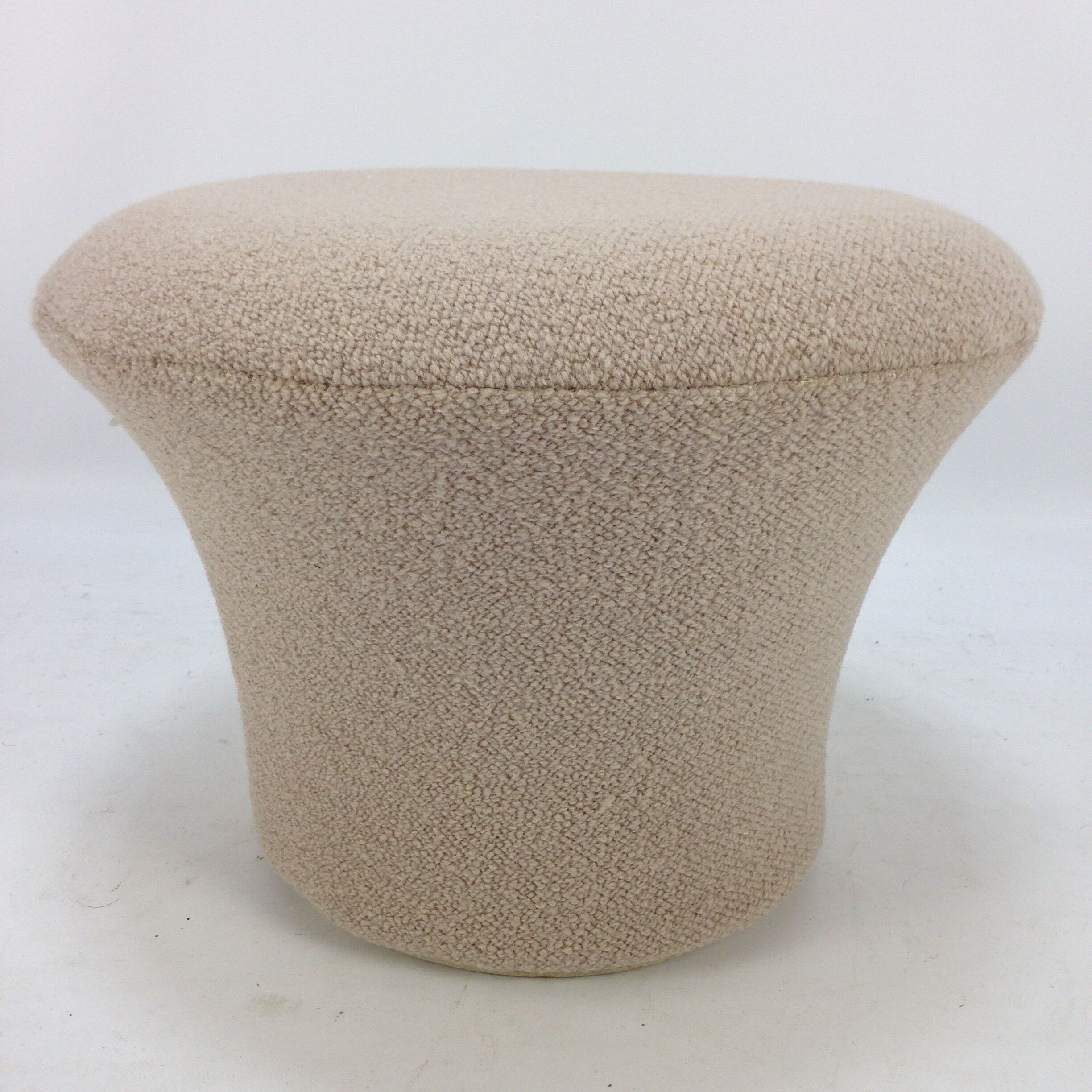 Mushroom armchair with pouf by Pierre Paulin for Artifort, Pierre Frey