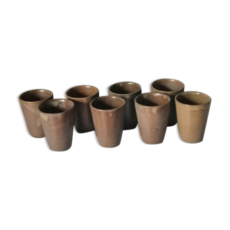 8 verres en grès émaillé