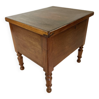 Tabouret coffre d’entrée en bois