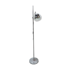 Space age chromen staande