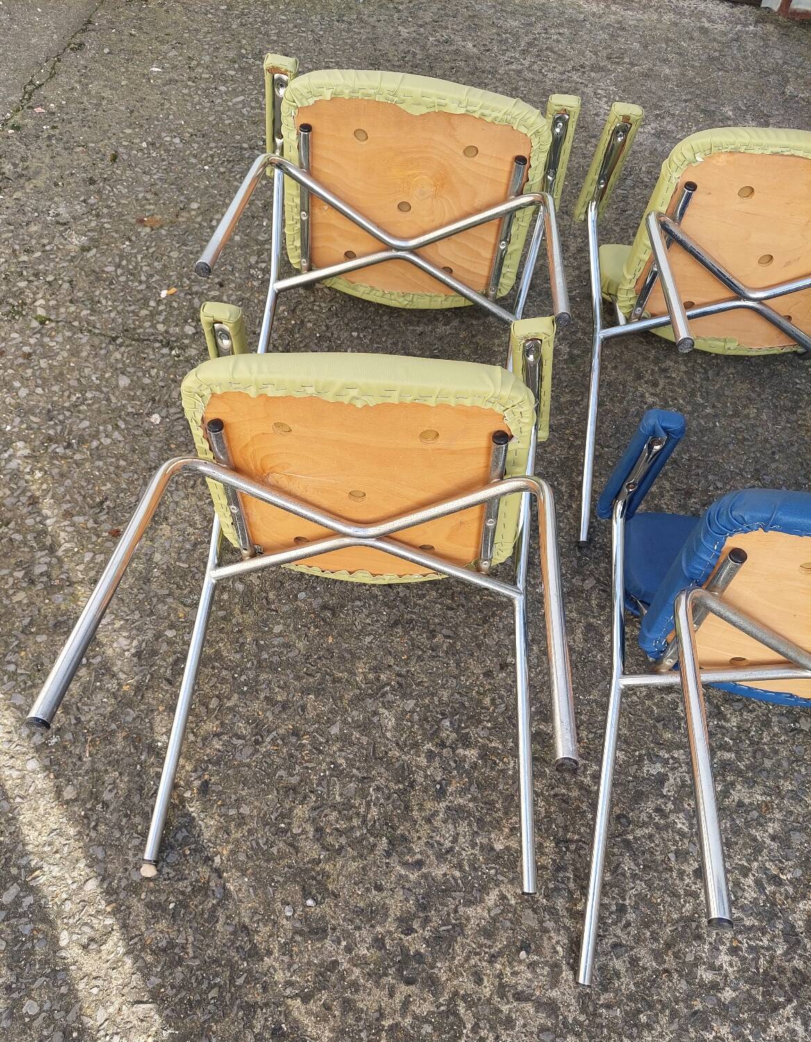 Set of 6 vintage chairs