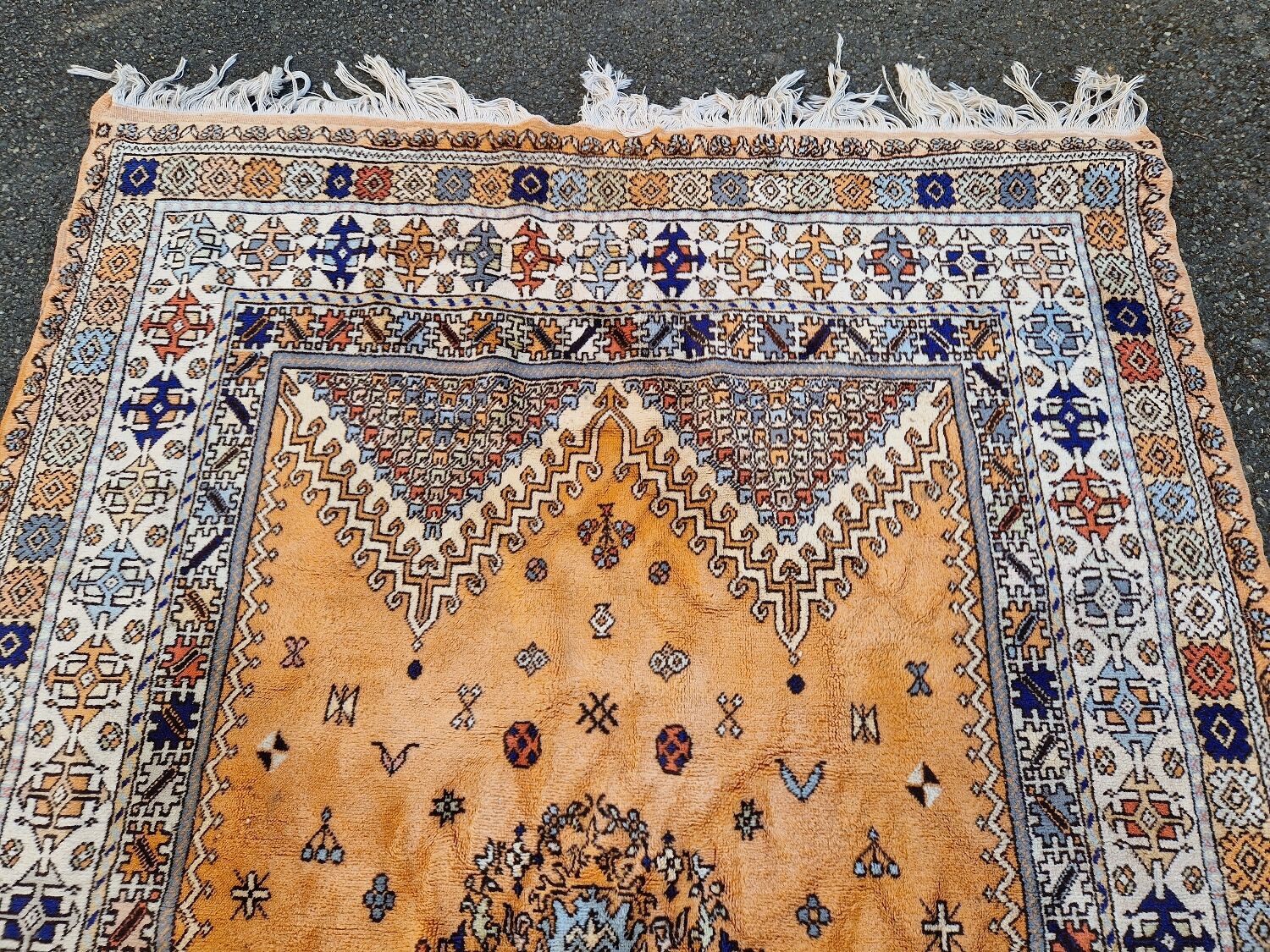 Berber style carpet