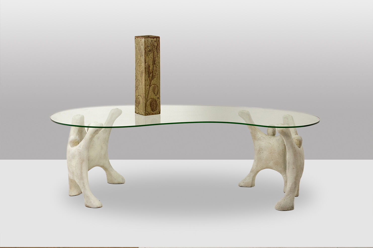 Brutalist coffee table, sculptural and organic. 1970s.
