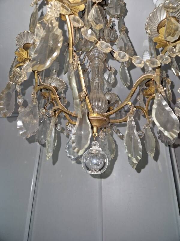 Brass chandelier with glass shaft, crystal tassel plates and daggers - 6 lights