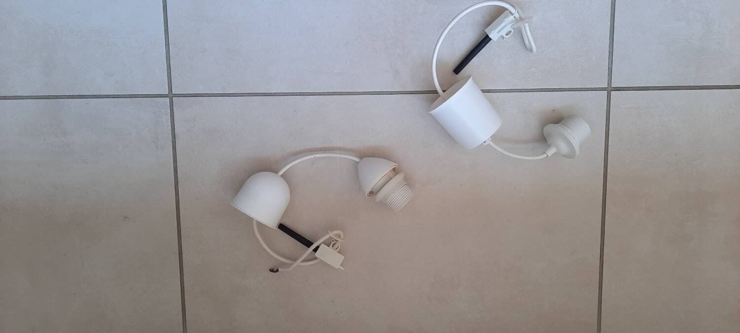 Set of 2 vintage wicker hanging decorations