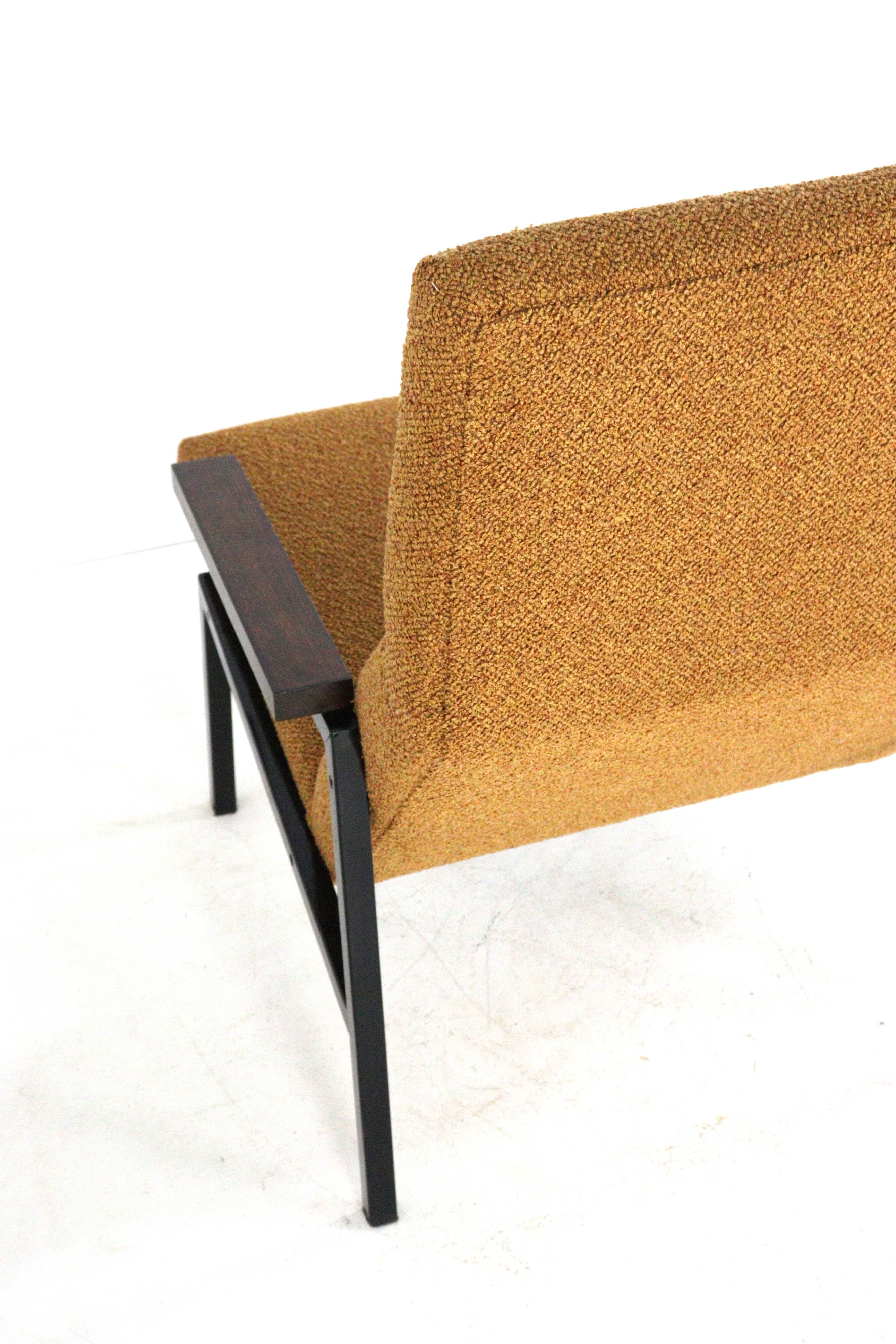 fauteuil Spectrum SZ63 modèle homme de Martin Visser  design néerlandais