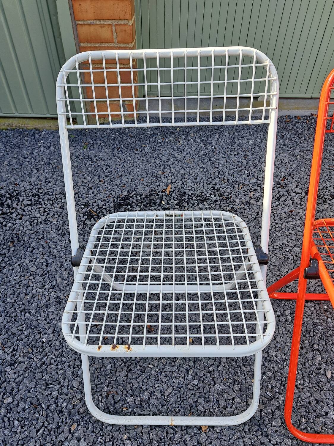 Series of 5 Talin folding metal chairs