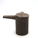 Unique concrete teapot by FCK Frédérick Gautier