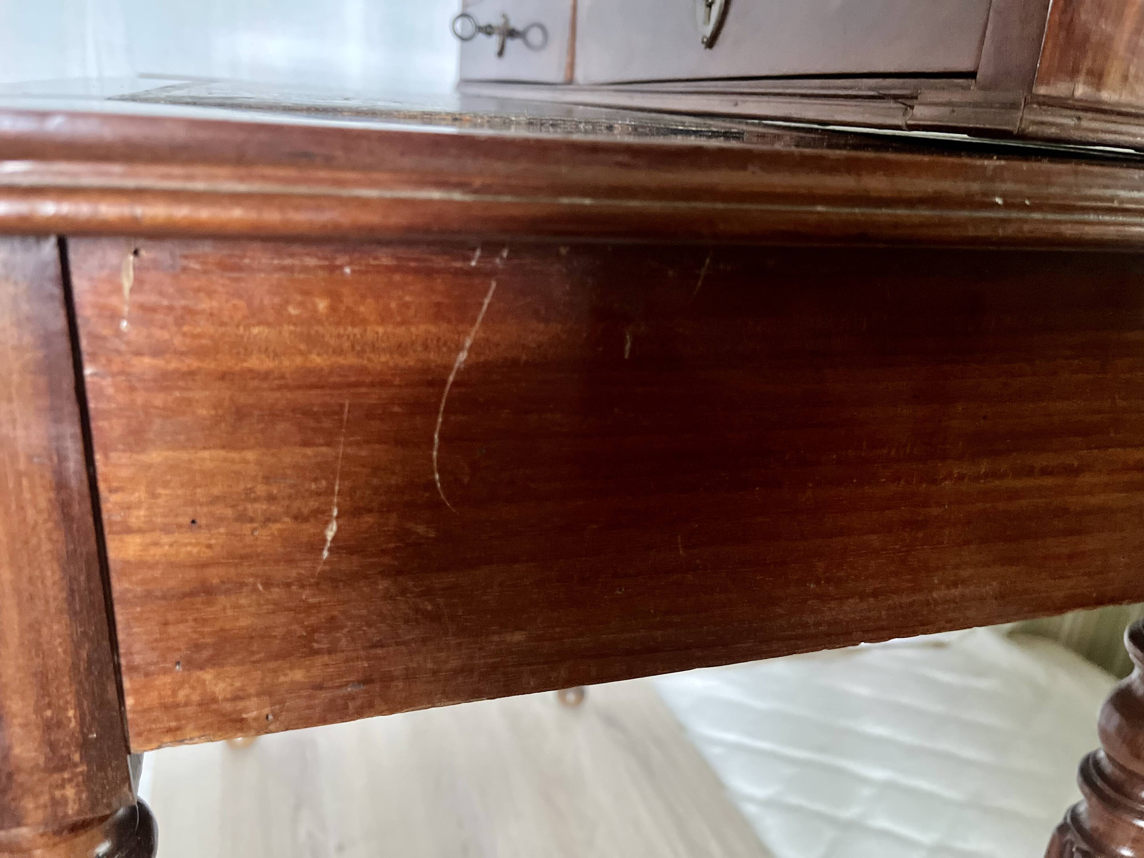 Bureau a gradins style louis philippe, acajou