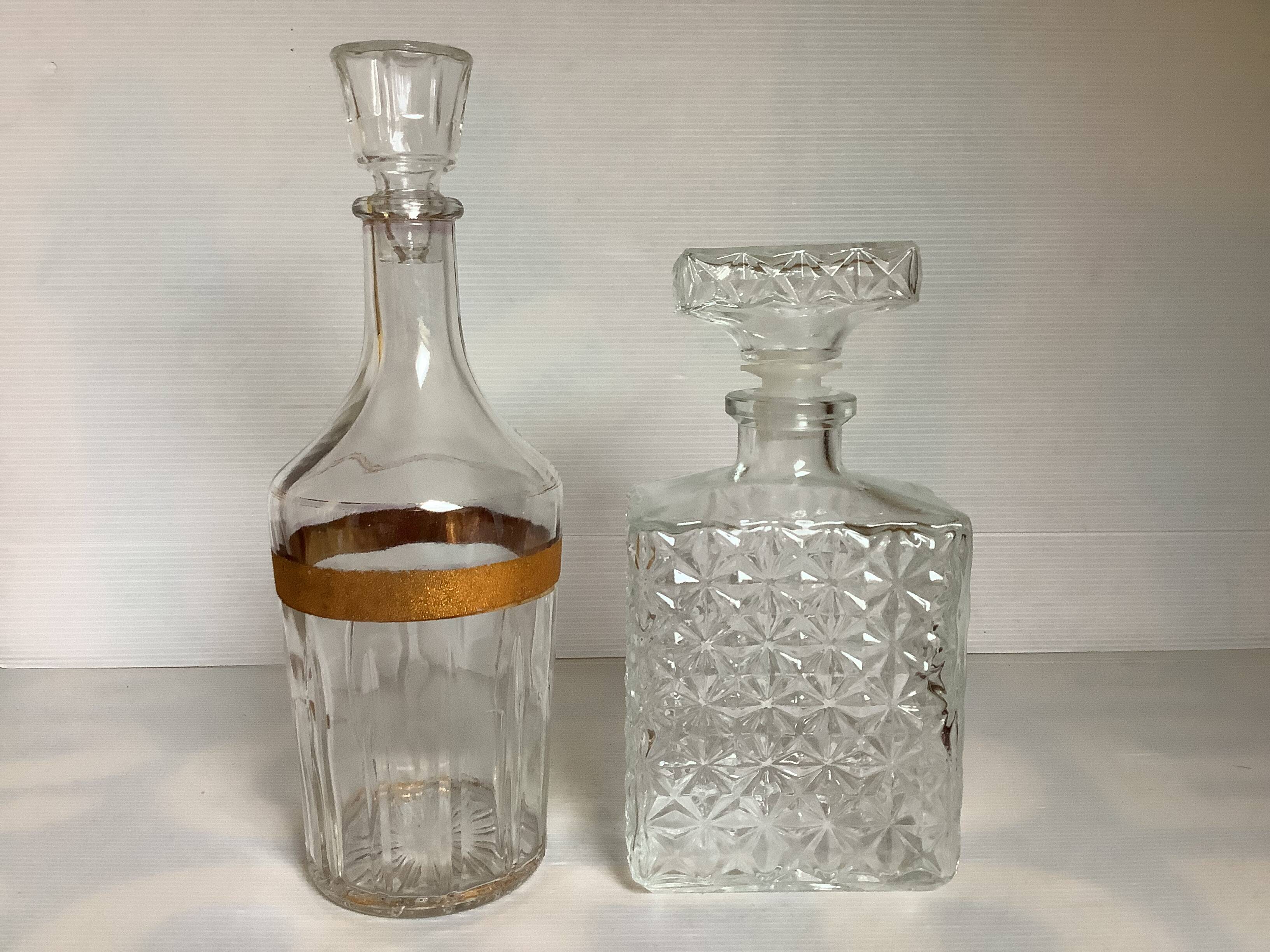 Paire de bouteilles carafes avec bouchons