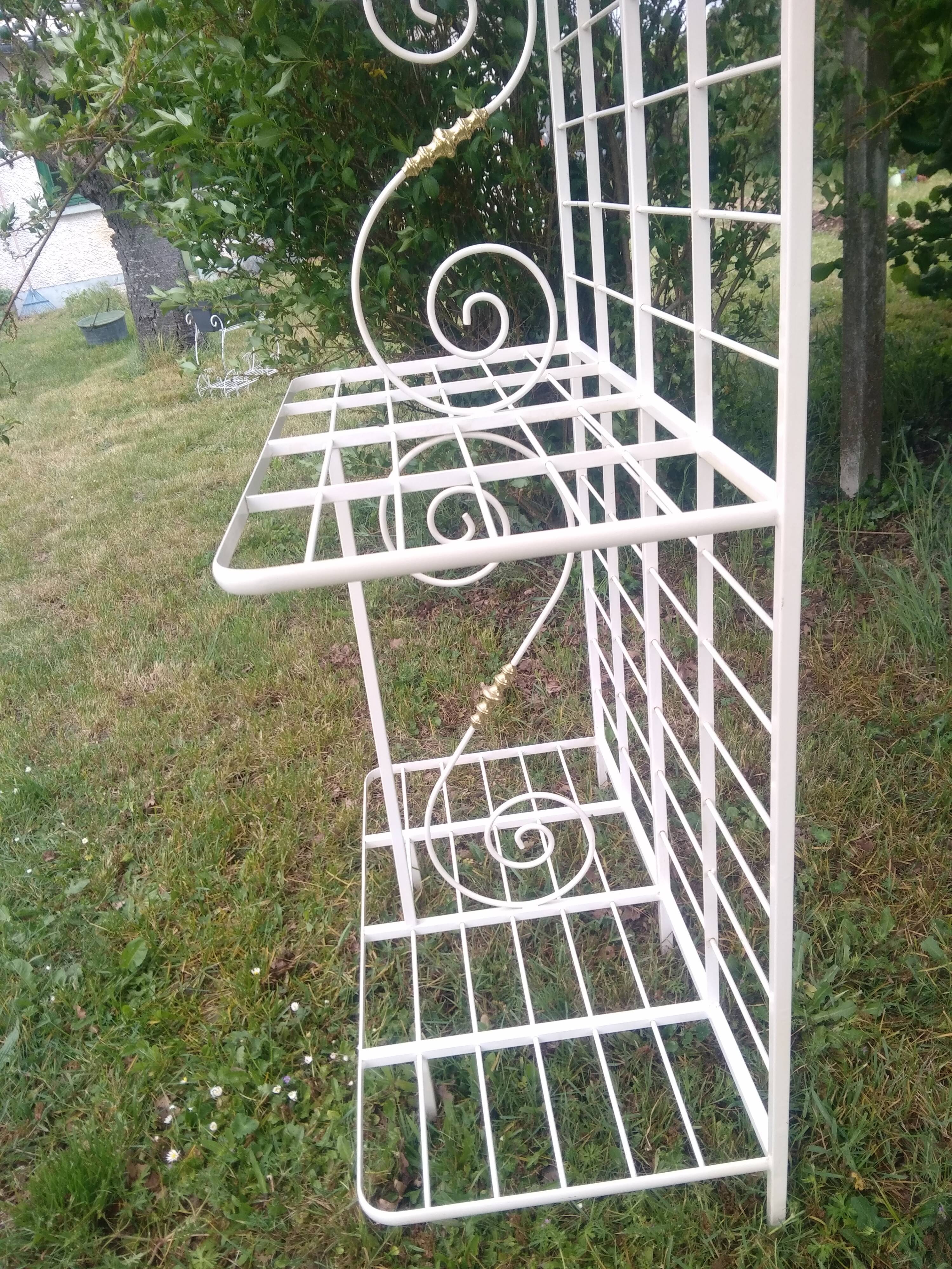 Wrought iron boulangère shelf