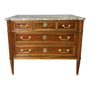 Louis XVI commode from the 19th century in walnut.