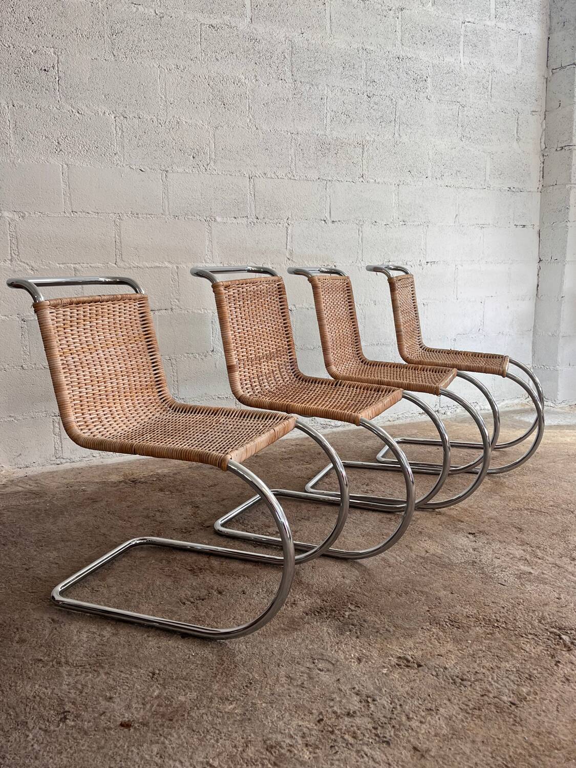 Set of 4 mr10 rattan chairs by mies van der rohe