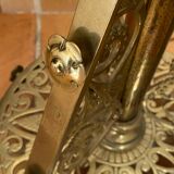 Lampadaire en laiton massif  antique en laiton, XIXe siècle