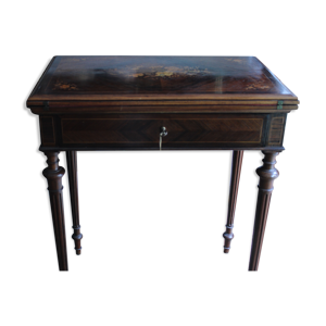 Table à transformation marquetée