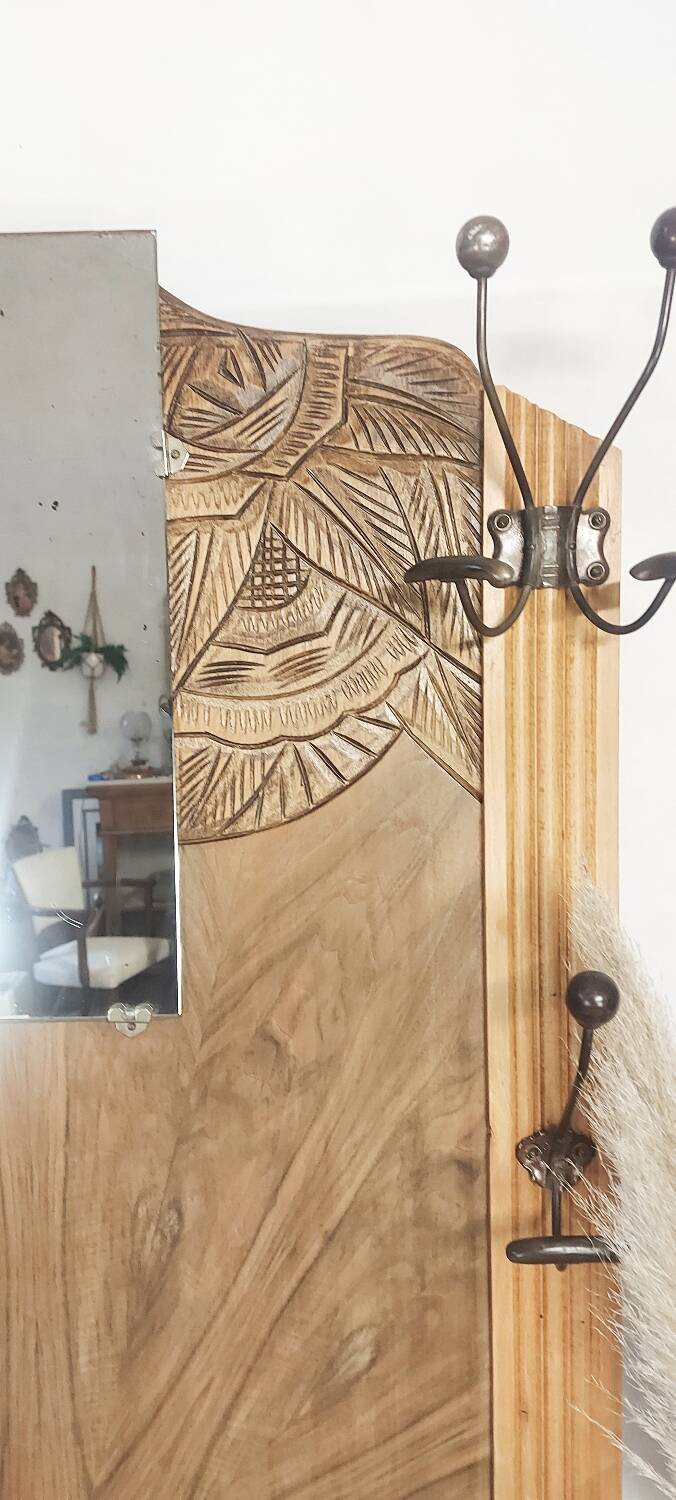 Art deco locker room