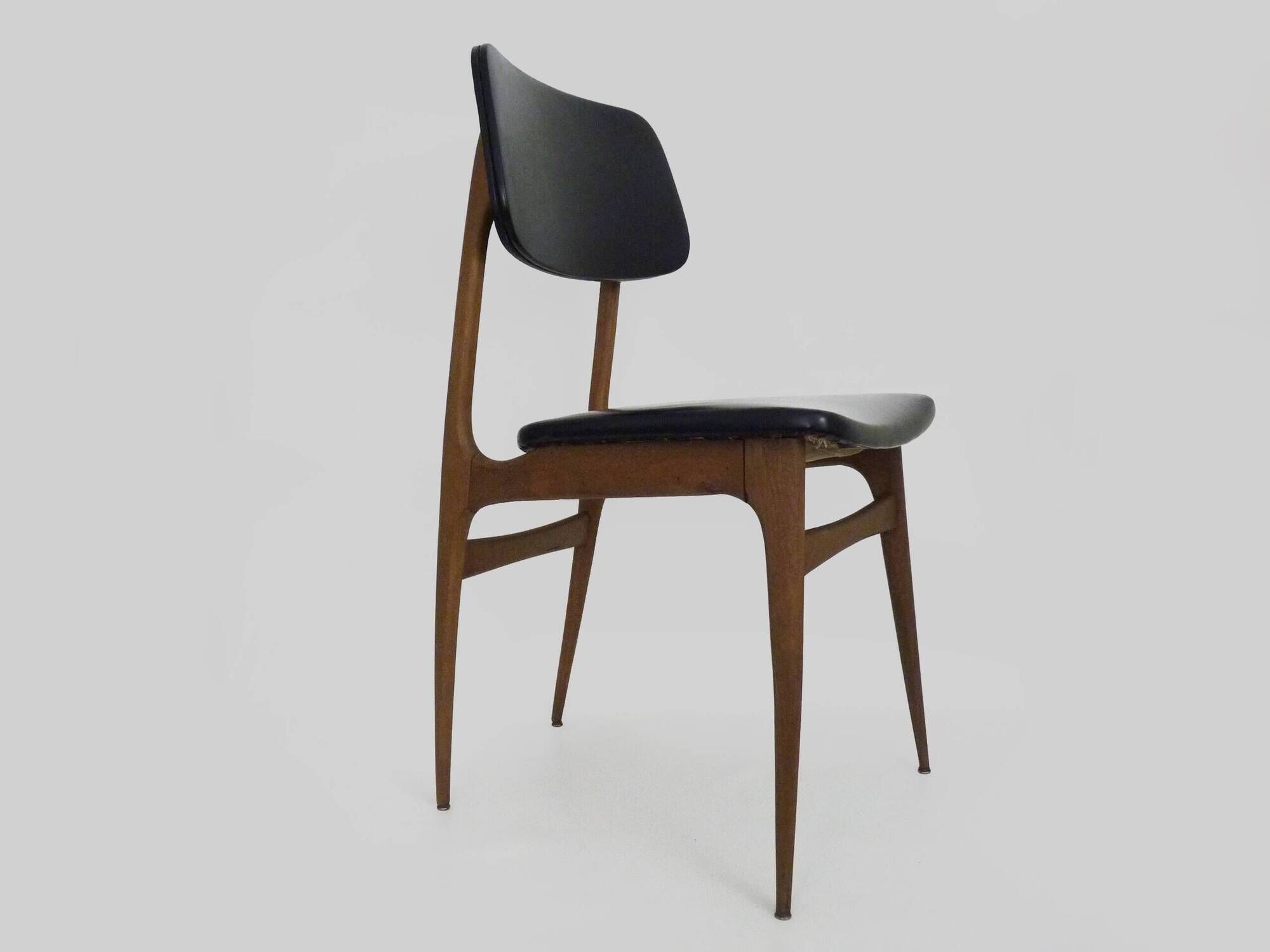 Pair of Scandinavian chairs in beech wood and skai from the 50s