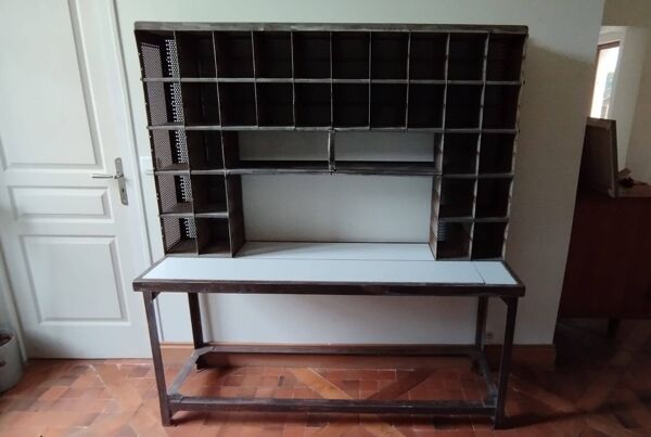 Bureau de tri postal