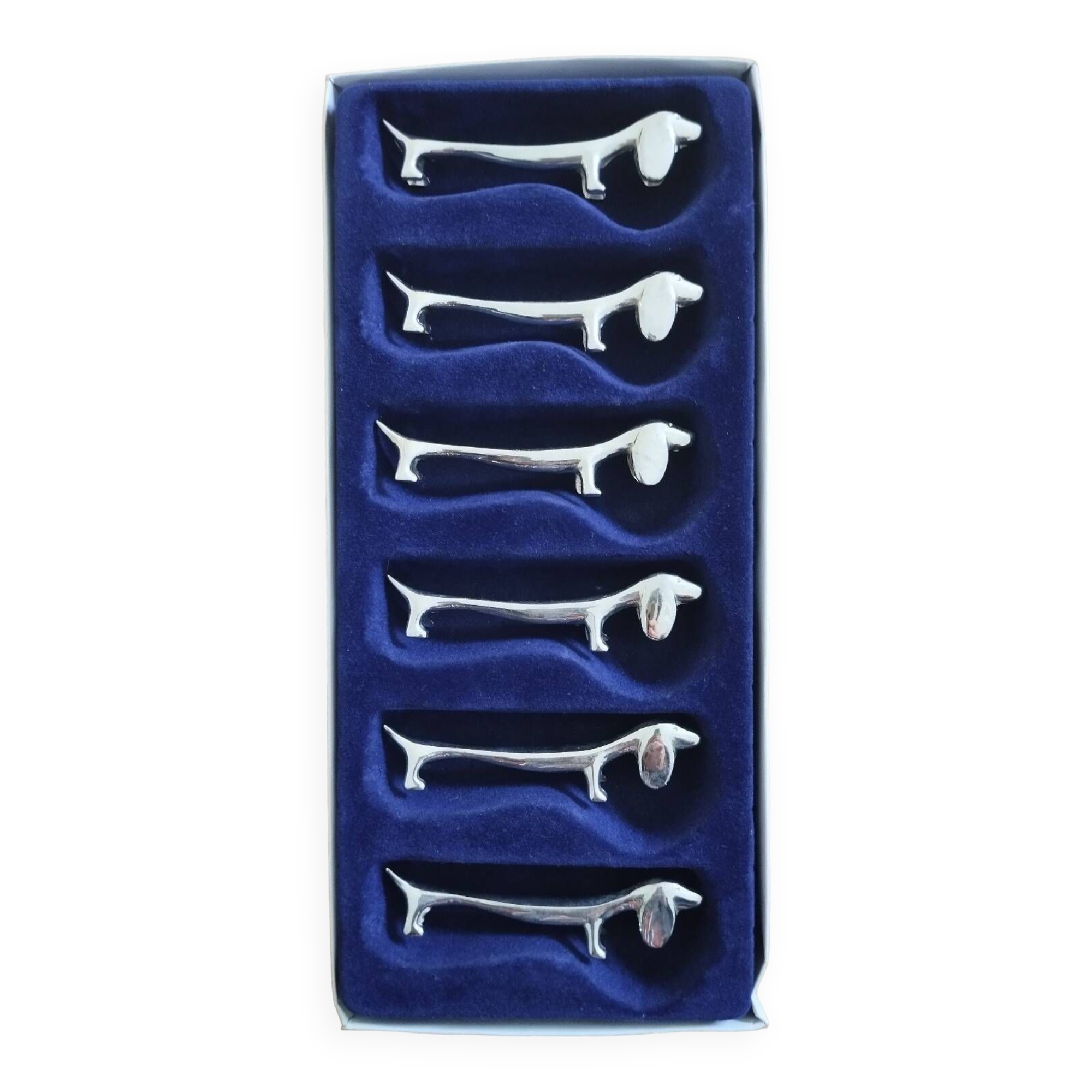 Silver metal dog knife holder