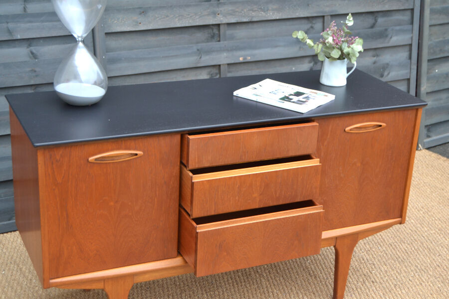 Small sideboard by Jentique * 127.5 cm
