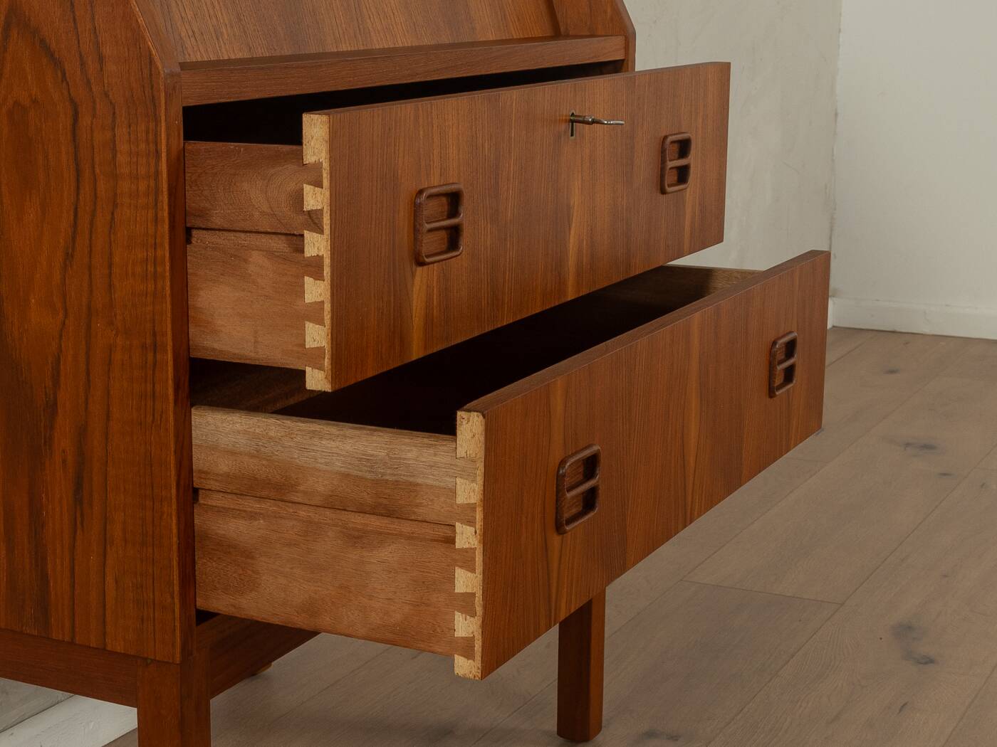 1960s bureau, AEJM Møbler