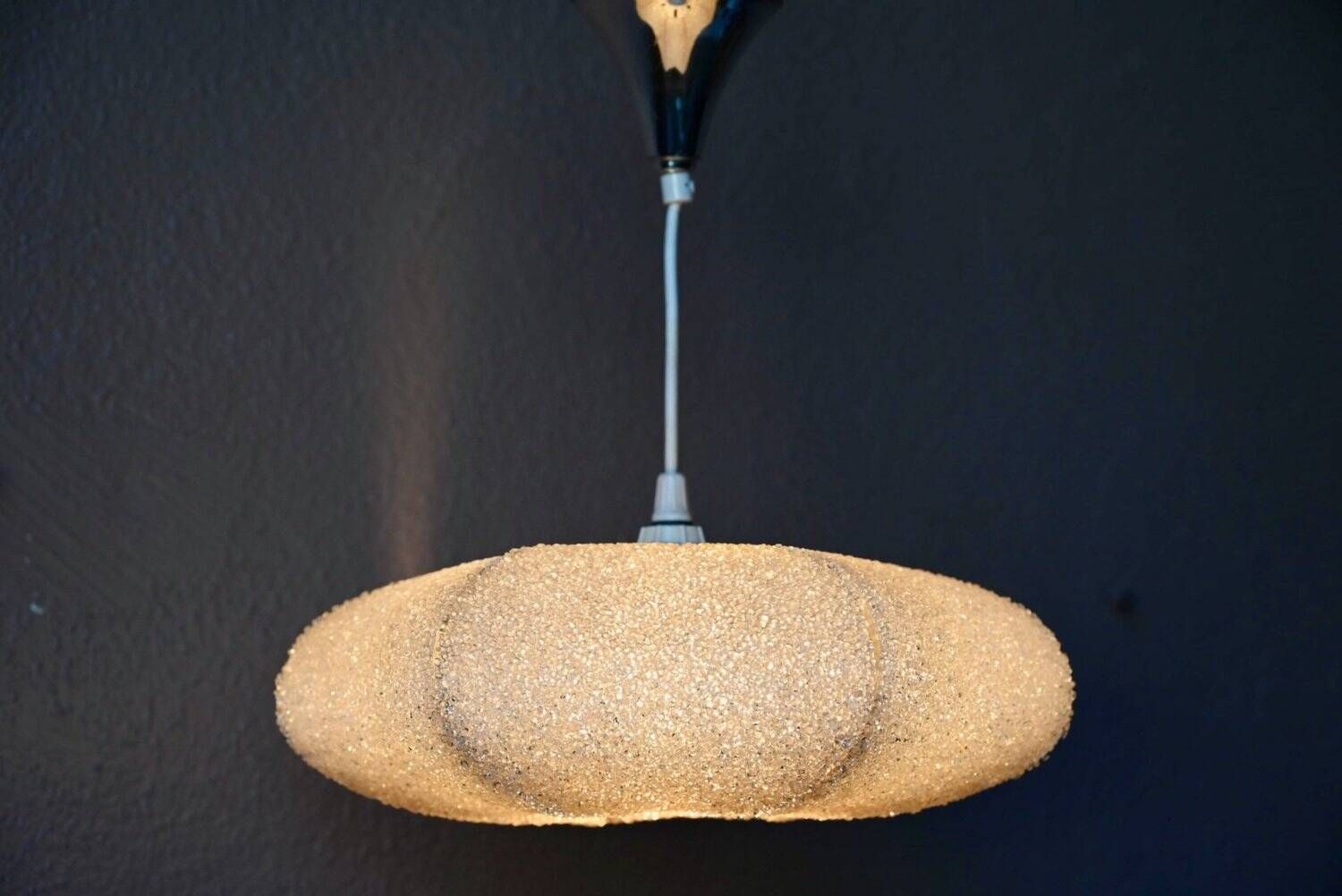 1960s vintage suspension sparkling granulated perspex Mid-Century